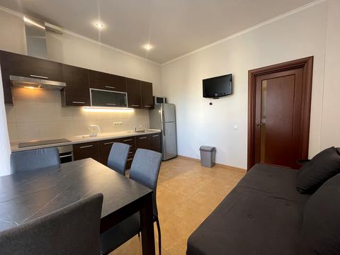 квартира за адресою Андрія Верхогляда вул. (Михайла Драгомирова), 5