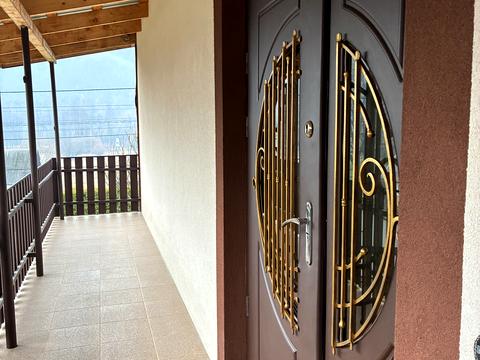 будинок за адресою Грушевського вул.