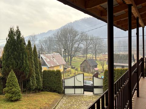 будинок за адресою Грушевського вул.