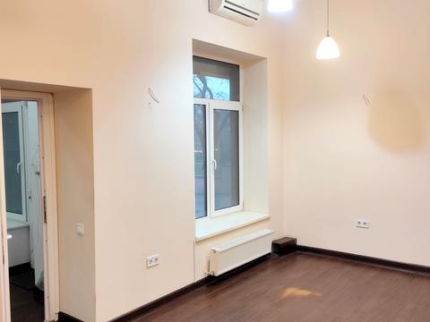 комерційна за адресою Гетьмана Сагайдачного бульв. (Лідерсівський), 5