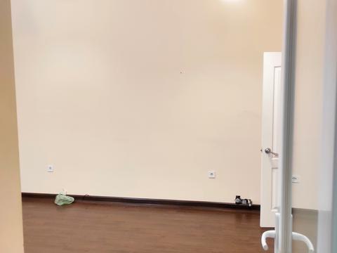 комерційна за адресою Гетьмана Сагайдачного бульв. (Лідерсівський), 5