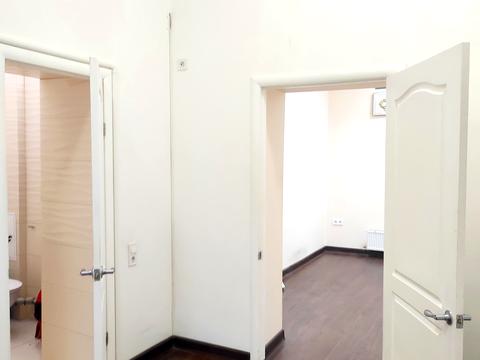 комерційна за адресою Гетьмана Сагайдачного бульв. (Лідерсівський), 5