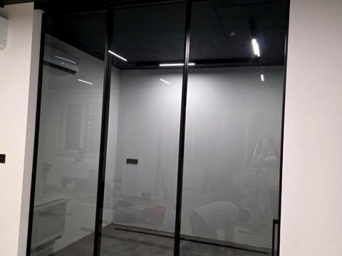 комерційна за адресою Андрія Верхогляда вул. (Михайла Драгомирова), 14-А