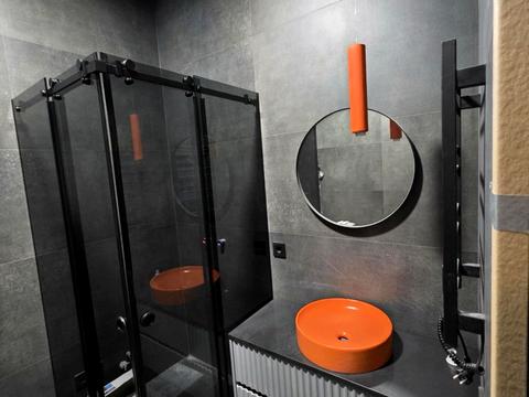 комерційна за адресою Андрія Верхогляда вул. (Михайла Драгомирова), 14-А