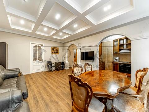 комерційна за адресою Інститутська вул., 16