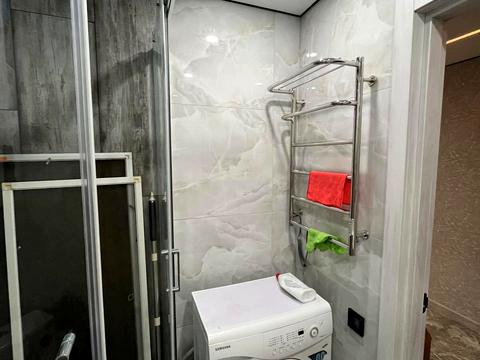 квартира за адресою Героїв України просп. (Героїв Сталінграду), 1б/1