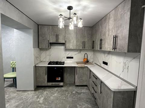 квартира за адресою Героїв України просп. (Героїв Сталінграду), 1б/1