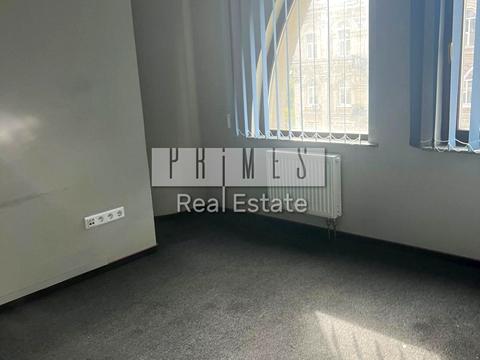 комерційна за адресою Тараса Шевченка бульв., 37/122