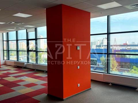 коммерческая по адресу Степана Бандеры просп. (Московський), 28 А