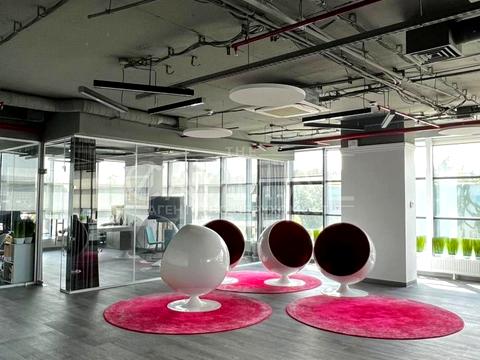 коммерческая по адресу Степана Бандеры просп. (Московський), 28 А