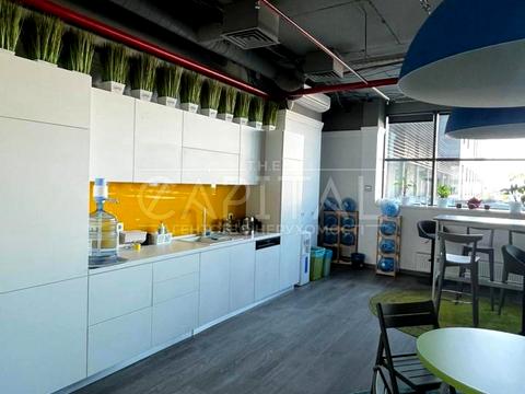 коммерческая по адресу Степана Бандеры просп. (Московський), 28 А