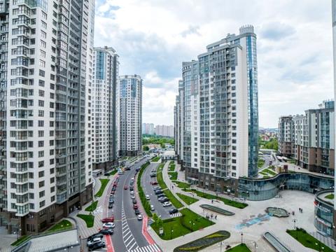 паркоместо по адресу Андрея Верхогляда ул. (Михайла Драгомирова), 3