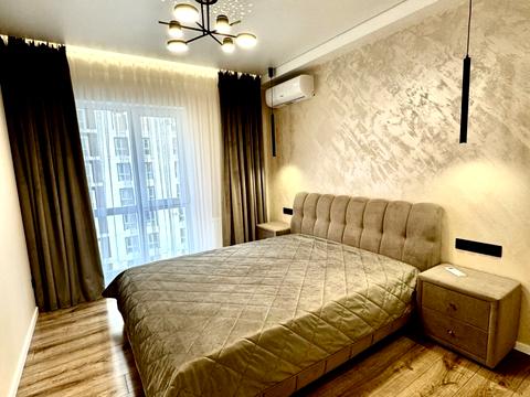 квартира за адресою Михайла Максимовича вул. (Онуфрія Трутенка), (Будинок «Віндзор»)