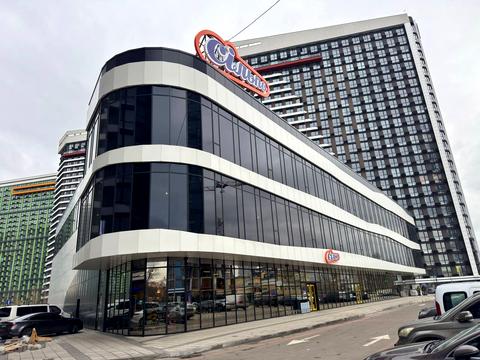 комерційна за адресою Причальна вул., 14