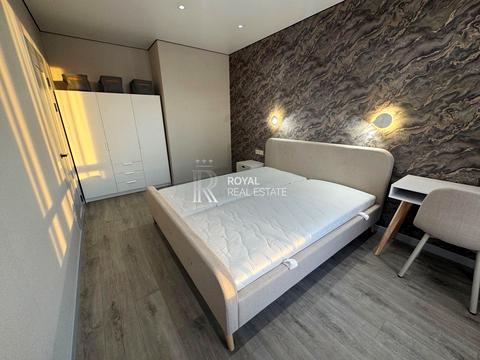 квартира за адресою Олександра Олеся вул., 1