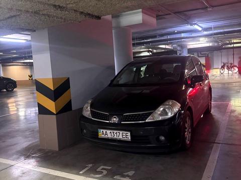 паркоместо по адресу Андрея Верхогляда ул. (Михайла Драгомирова), 3