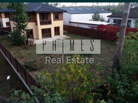 дом по адресу Паркова вул.