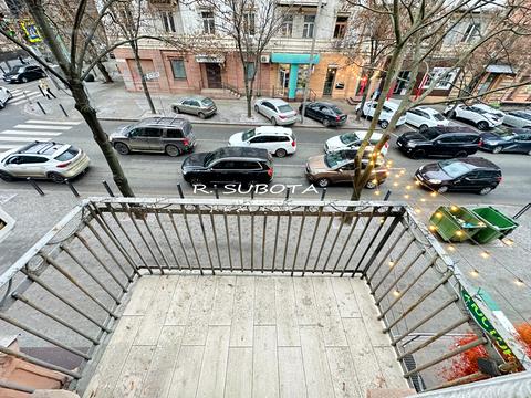 квартира за адресою Михайла Грушевського вул. (Карла Лібкнехта), 3-Б