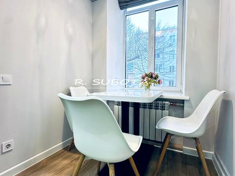 квартира за адресою Михайла Грушевського вул. (Карла Лібкнехта), 3-Б