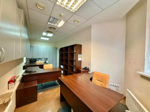 комерційна за адресою Київ, Голосіївський просп. (40-річчя Жовтня), 130/57