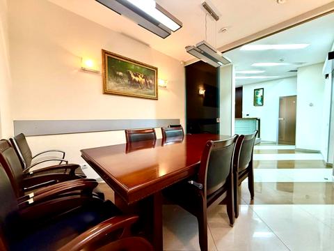 комерційна за адресою Київ, Голосіївський просп. (40-річчя Жовтня), 130/57