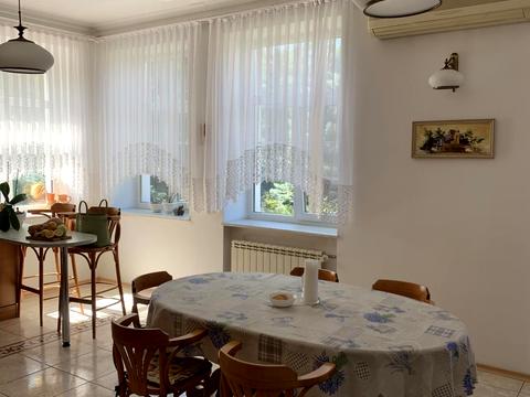 будинок за адресою Лугова вул.