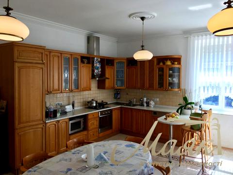 будинок за адресою Лугова вул.