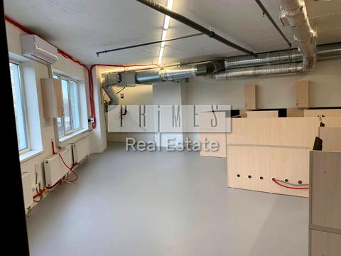 комерційна за адресою Дарницький бульв., 8-Б