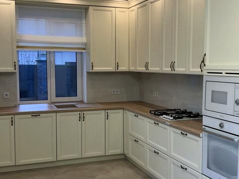 дом по адресу квітнева