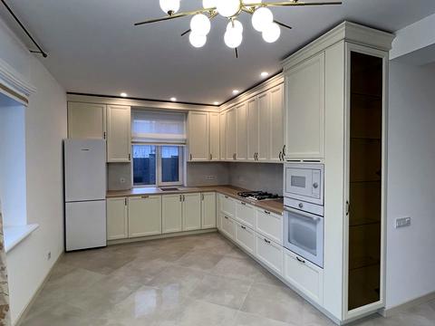 дом по адресу квітнева