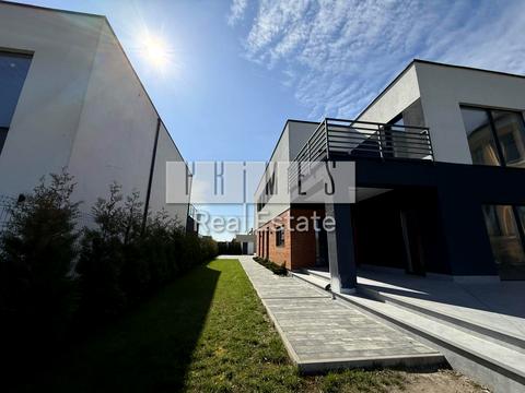 будинок за адресою 49-та Садова вул.