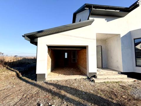 будинок за адресою Кришталева