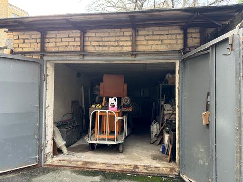 паркомісце за адресою Олеся Гончара вул., 40