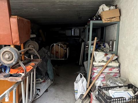 паркомісце за адресою Олеся Гончара вул., 40