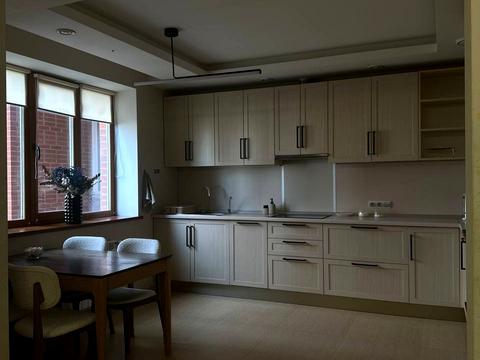 квартира за адресою Анни Ахматової вул., 13