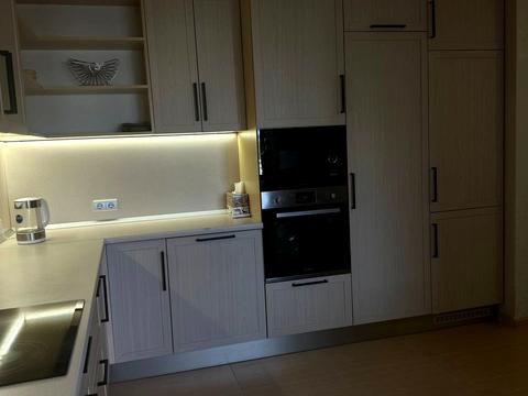 квартира за адресою Анни Ахматової вул., 13