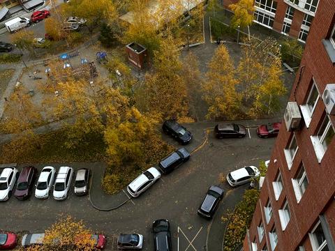 квартира за адресою Анни Ахматової вул., 13