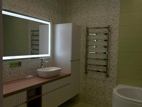 квартира за адресою Анни Ахматової вул., 13