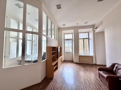 квартира за адресою Костельна вул., 8