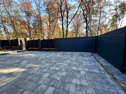 дом по адресу Евгения Коновальца ул.