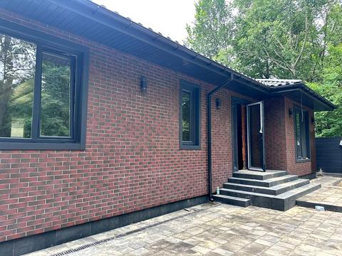 дом по адресу Евгения Коновальца ул.