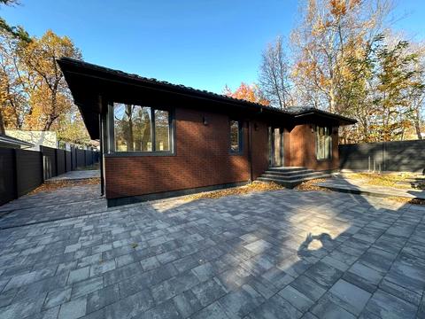 дом по адресу Евгения Коновальца ул.