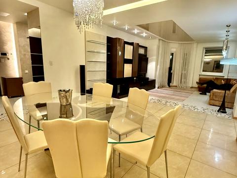 квартира за адресою Крутогірний узвіз (Рогальова), 33