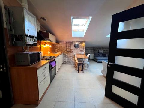 кімната за адресою Чорноморськ (Іллічівськ), Парусна вул. (Героїв Сталінграду), 1