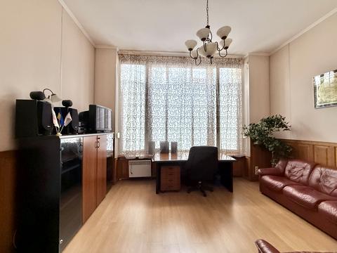 квартира за адресою Костельна вул., 8