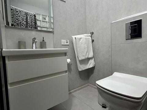 коммерческая по адресу Победы ул., 1