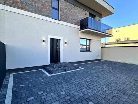 будинок за адресою Малинова