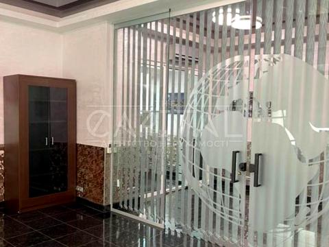 коммерческая по адресу Ивана Мазепы ул. (Январского Восстания), 3