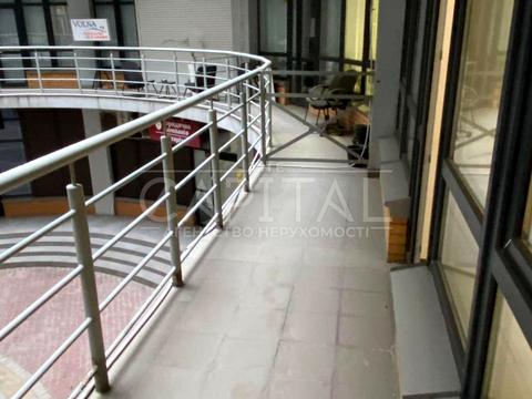 комерційна за адресою Київ, Євгена Коновальця вул. (Щорса), 36Д