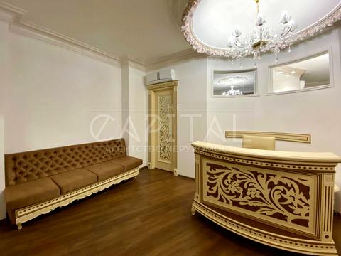 комерційна за адресою Київ, Євгена Коновальця вул. (Щорса), 36Д